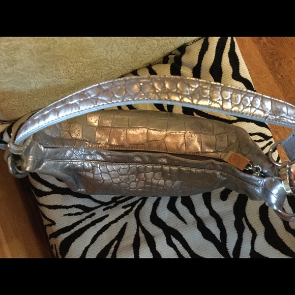 Donald Pliner silver hobo bag - Picture 4 of 8